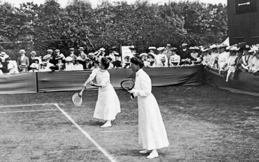 1908: mecz debla kobiet