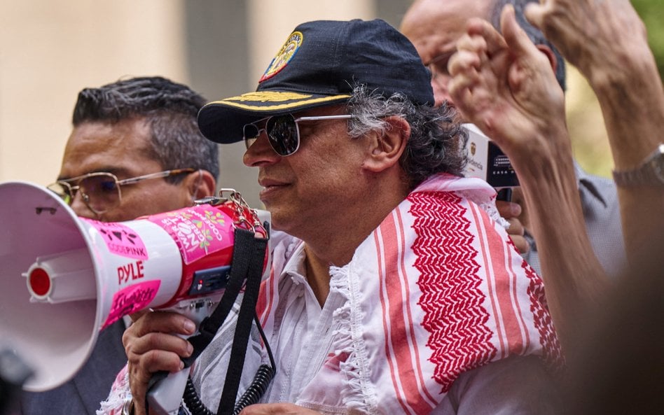 Prezydent Kolumbii Gustavo Petro na propalestyńskim proteście w Nowym Jorku.