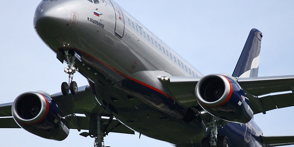 Rosyjski samolot pasażerski rozbił się w pobliżu Moskwy. Są ofiary