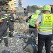 Ratownicy szukają ofiar izraelskiego ataku w Kfar Rumman w Libanie
