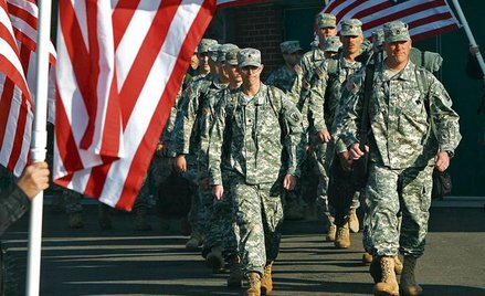 Rezerwiści współpracują z armiami w wielu krajach. W USA działa tak Gwardia Narodowa