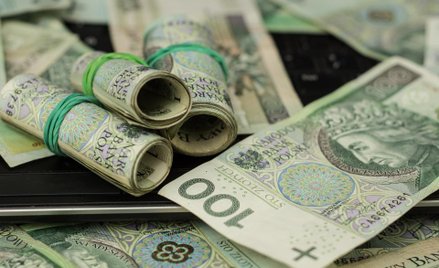 Zerowy deficyt się oddala