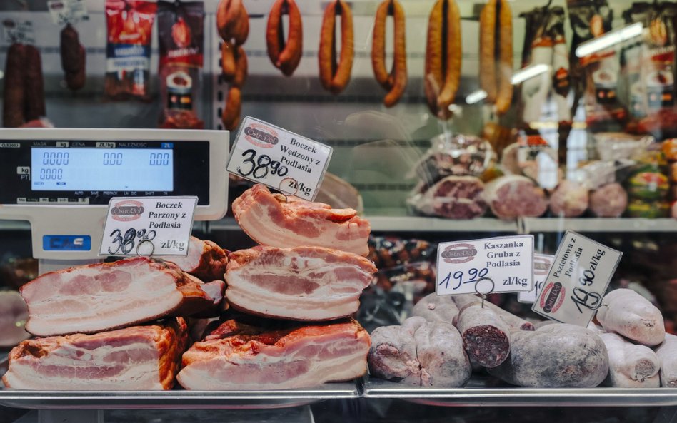Tylko 4 proc. Polaków zupełnie nie kupuje produktów mięsnych