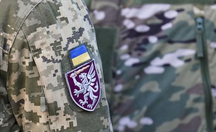 Flaga na ramieniu ukraińskiego żołnierza