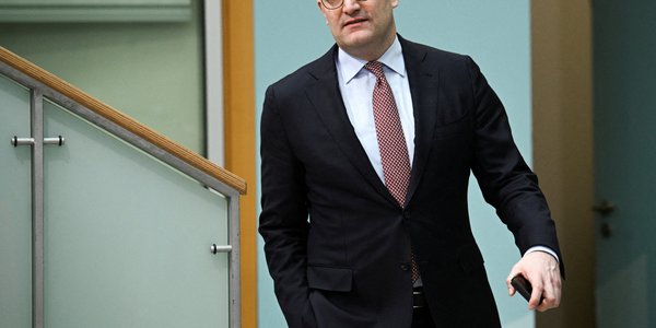 CDU żąda rezygnacji Spahna po ujawnieniu surogatki