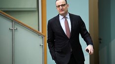 Lider klubu parlamentarnego CDU/CSU Jens Spahn