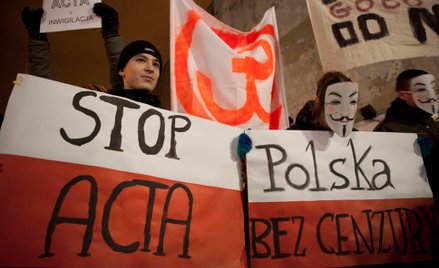 Rząd krytykowano za brak konsultacji przed podpisaniem ACTA. Gdyby się do nich przyłożył, być może u