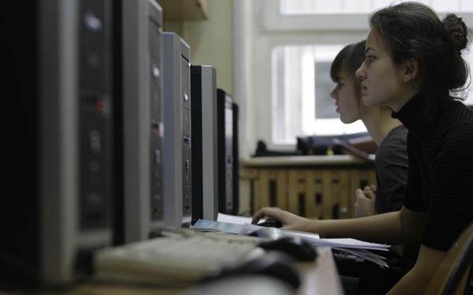 Kiedy administrator odpowiada za wpisy internautów