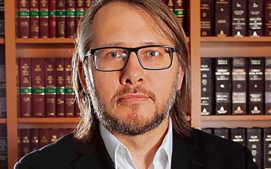 Arkadiusz Koper o publicznej praktyce prawniczych zawodów zaufania publicznego
