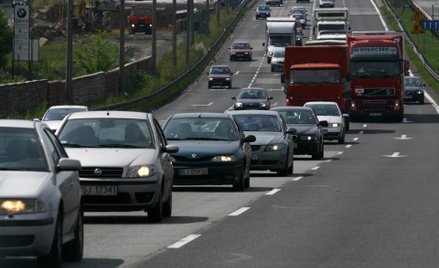 Roszady na pasach zakorkuja autostrady