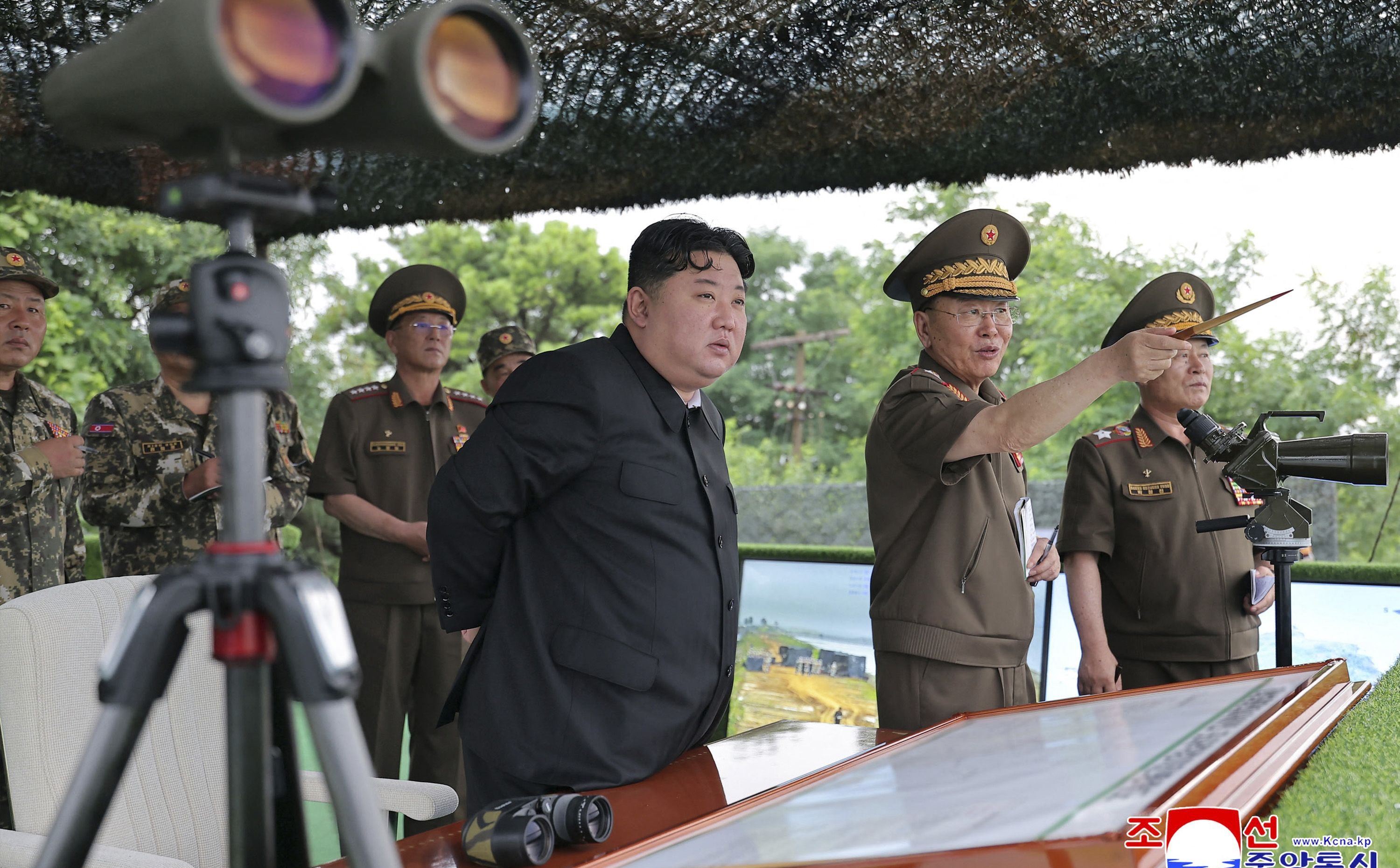 Kim Dzong Un kazał swoim żołnierzom przygotowywać się na „prawdziwą wojnę”
