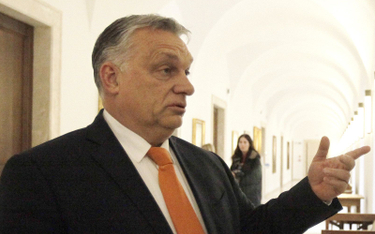 Orbán: Myślałem, że sankcjami UE strzeliła sobie w stopę. Teraz widać, że w płuca