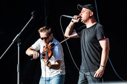 19 lipca na scenie plenerowej Wawerskiego Centrum Kultury Filia Radość wystąpi grupa Pablopavo i Lud