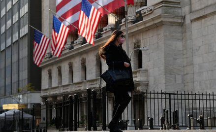Koszt lockdownów w USA: 6 mln dolarów za jedno życie