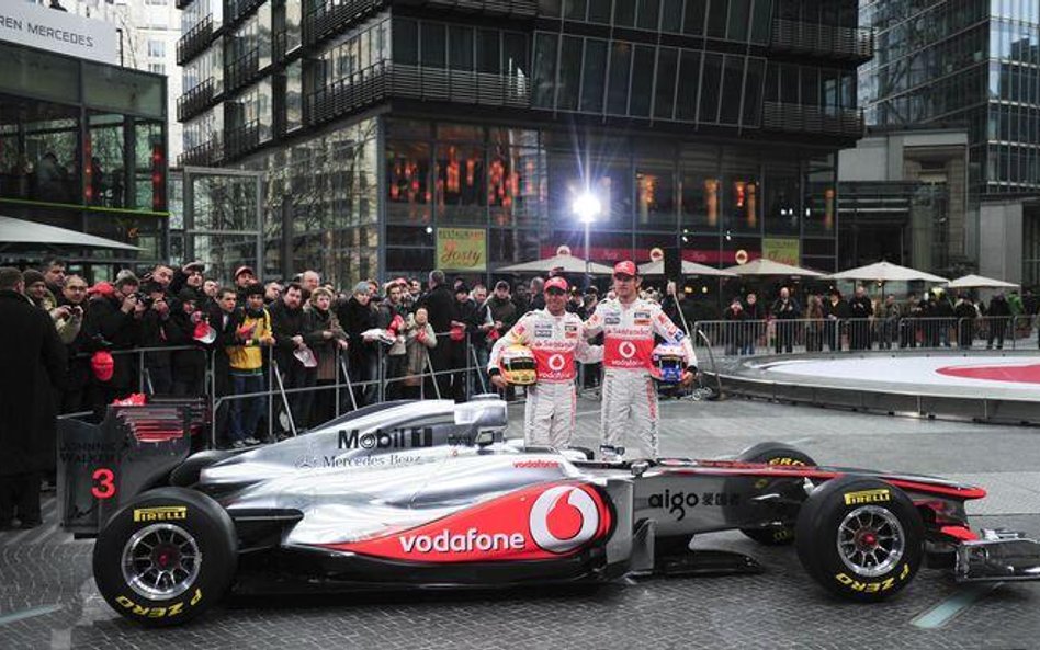 Lewis Hamilton i Jenson Button (McLaren)