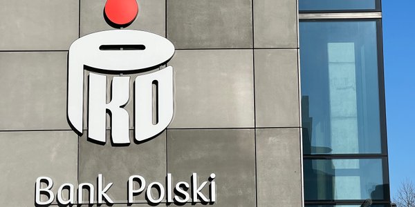 PKO BP бьет рекорды по прибыли. И готовит союз с Allegro.