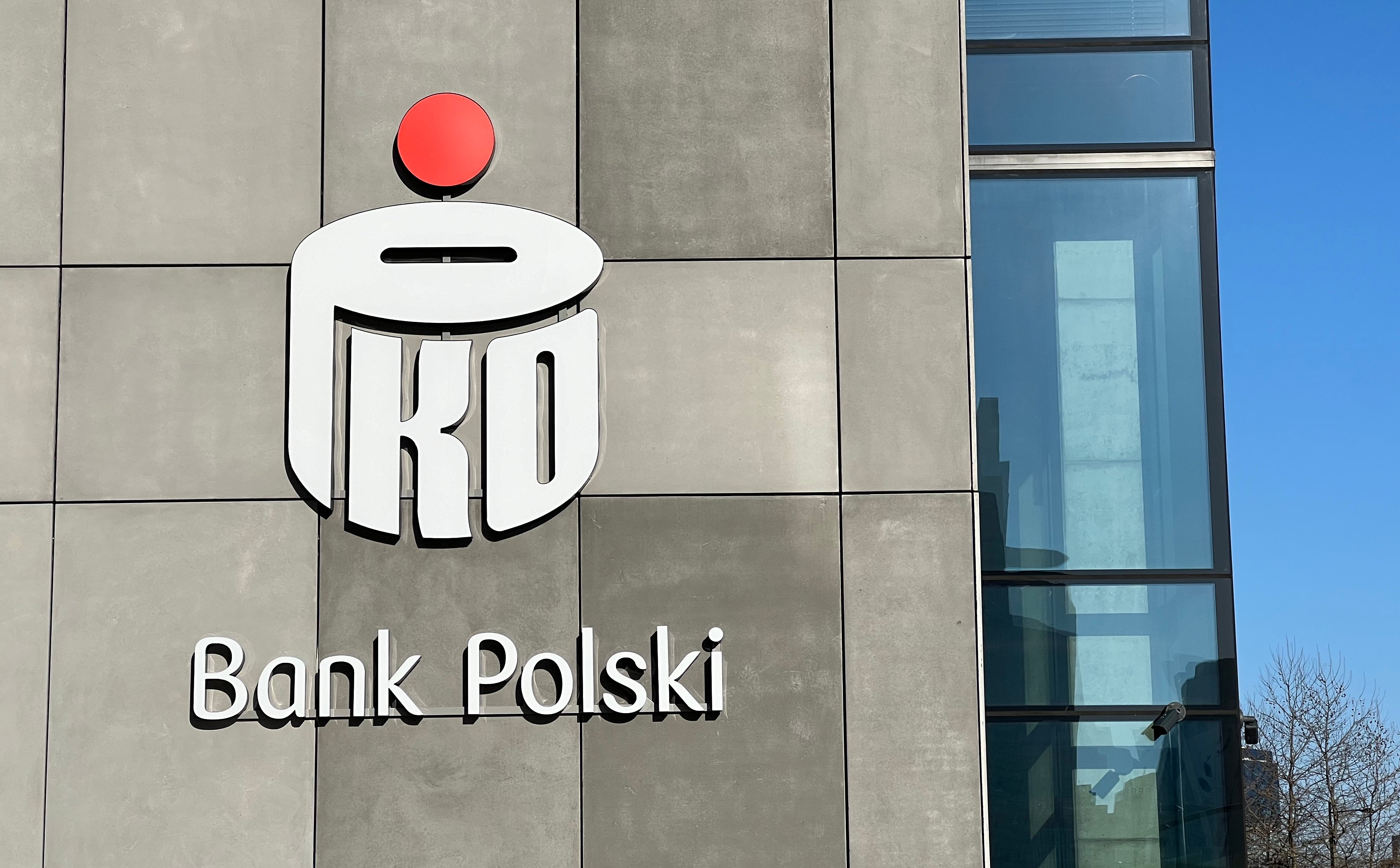 PKO BP chce pomóc sfinansować transformację energetyczną. Jest kwota