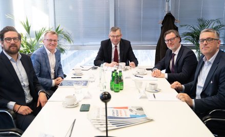 W debacie uczestniczyli (od lewej): Radosław Moks, członek zarządu BFF Banking Group w Polsce, Marci