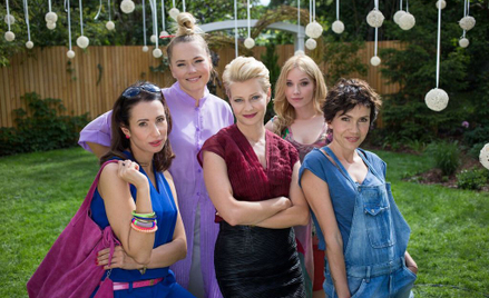 Aleksandra Popławska, Magdalena Lamparska, Małgorzata Kożuchowska, Roma Gąsiorowska, Olga Bołądź – b