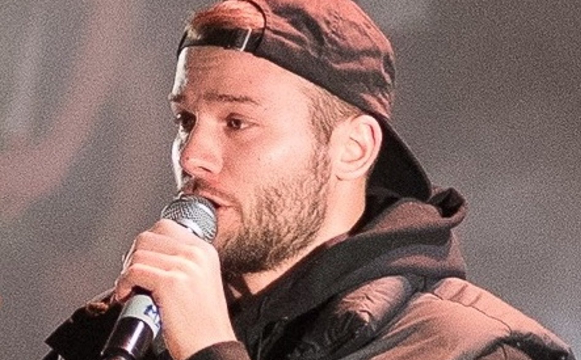 Odwołano koncert Maksa Korża w Ałamatach. Artysta: Mocno poruszyliśmy Warszawę