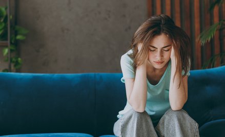 Dlaczego niektórzy widzą świat w ciemniejszych barwach? Naukowcy wyjaśniają mechanizm neurotyczności