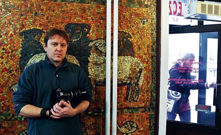 Paweł Giergoń fotograf i miłośnik mozaik warszawskich