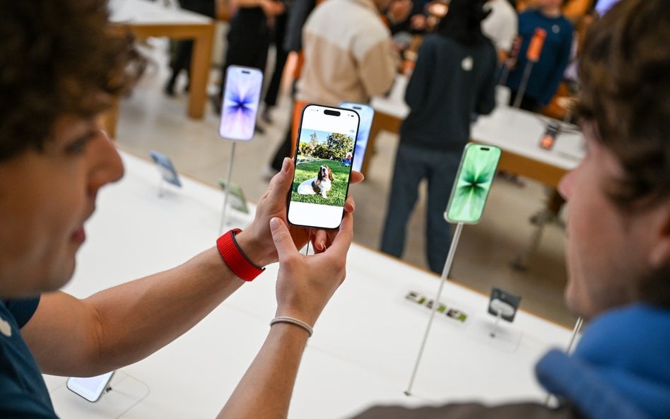 Brak pełnej, głosowej polskiej wersji językowej stał się dla Apple obciążeniem wizerunkowym