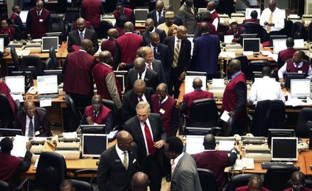 Parkiet giełdowy w Lagos: znów hossa. Fot. Akintunde Akinleye