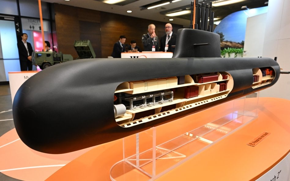 Model łodzi podwodnej KSS-III Batch 2 zaprezentowany podczas otwarcia konferencji Defence24 Days na 