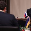 Siergeij Ławrow (na drugim planie) powtarzał propagandowe slogany Kremla