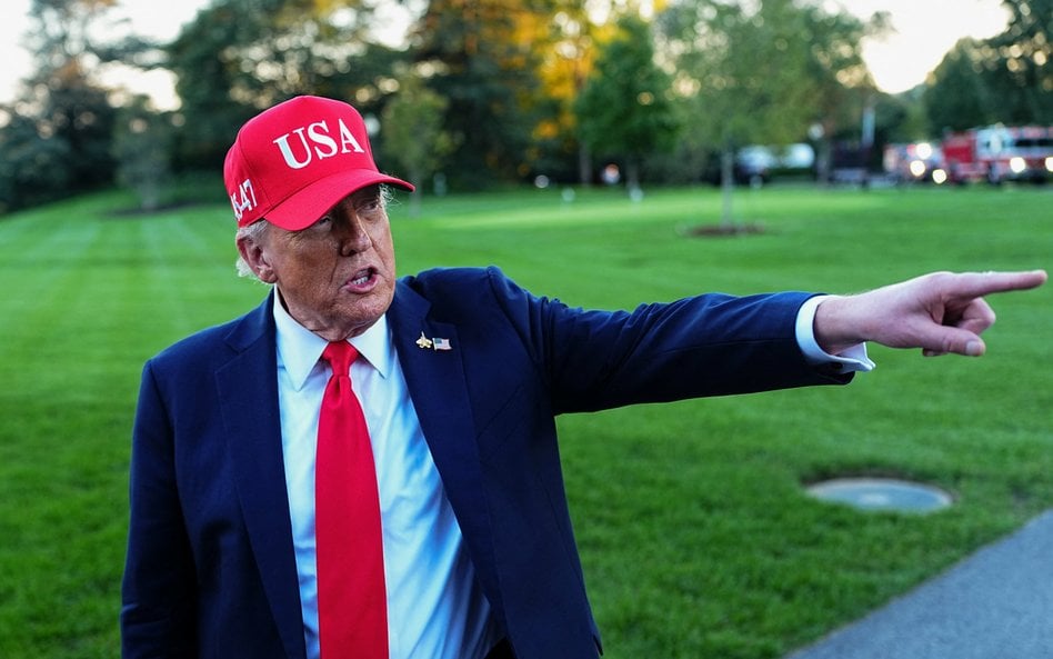 Donald Trump zapowiedział kolejne cła. 25 procent na ciężarówki