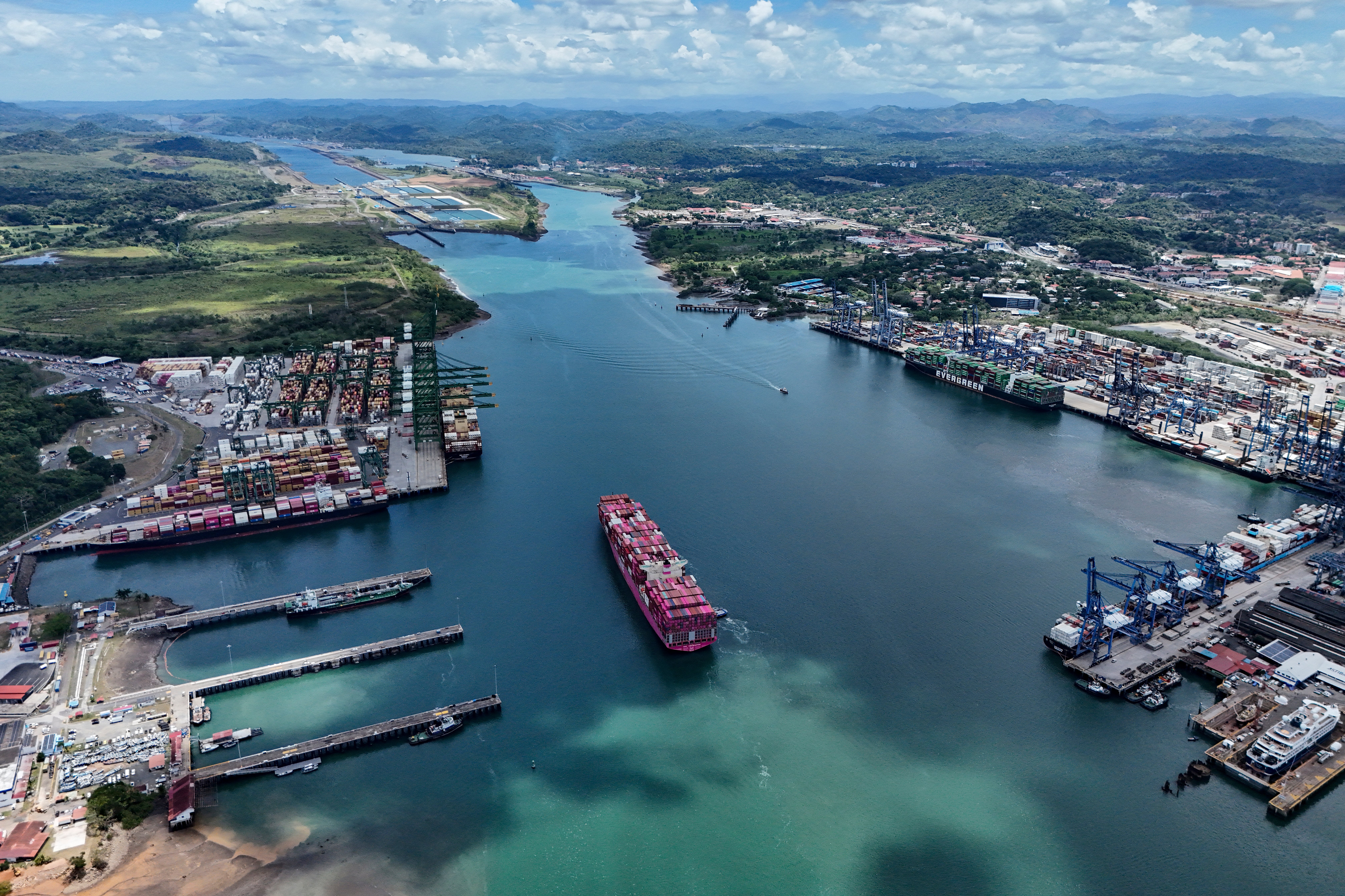 Do 4 milionów USD za tranzyt. Bezprecedensowe licytacje w Kanale Panamskim. 2