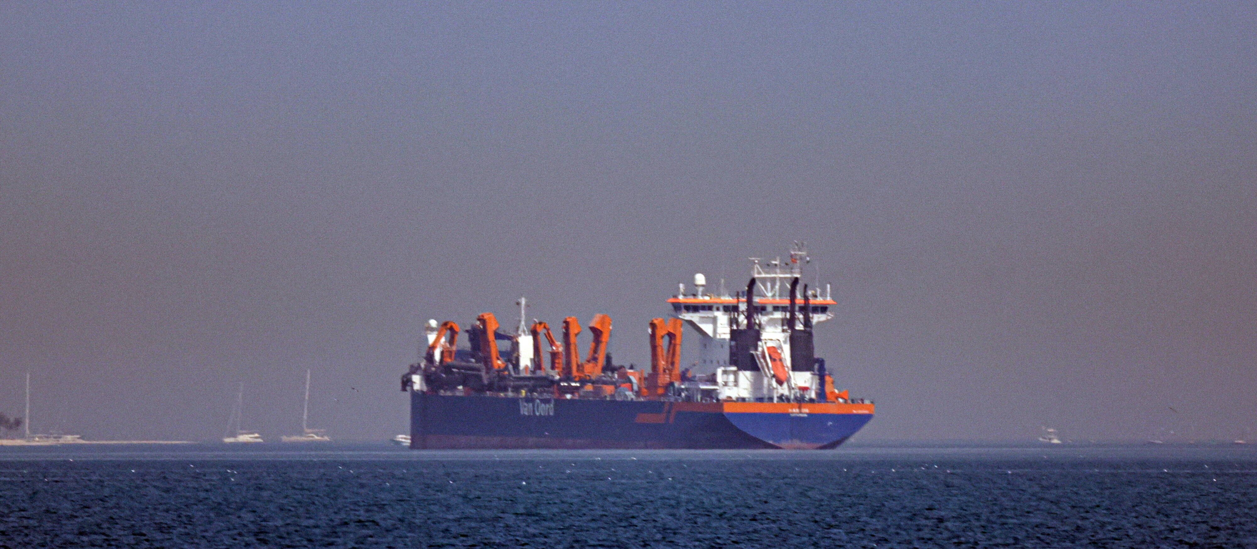 Supertankowce utknęły w Cieśninie Ormuz. Ubezpieczyciele cofają polisy