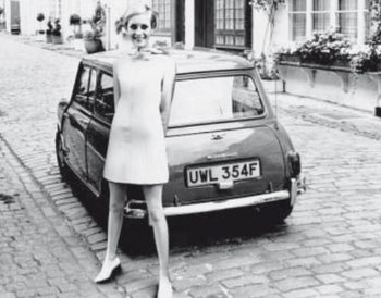 Mini mimo upływu lat nie traci nic ze swojego uroku.