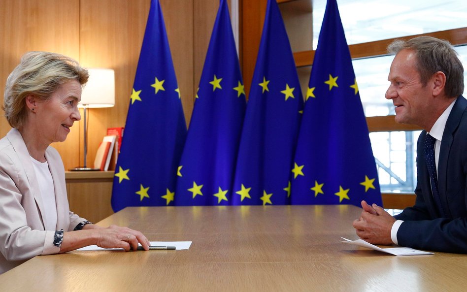 Przewodnicząca Komisji Europejskiej Ursula von der Leyen i Donald Tusk