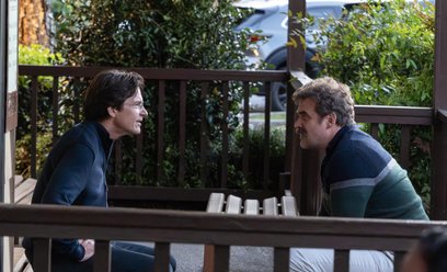 Jason Bateman jako Clark i David Harbour w roli Floyda. Harbour był w 2025 r. prywatnie uczestnikiem