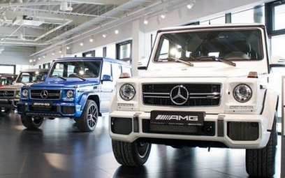 Grupa Wróbel otwiera największy salon Mercedesa