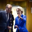 Premier Donald Tusk (L) oraz szefowa Komisji Europejskiej Ursula von der Leyen (P)