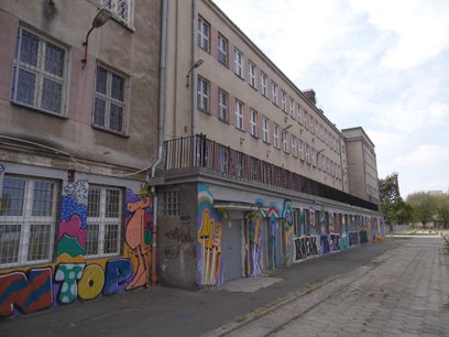 Poradnia od niemal 20 lat funkcjonuje w budynku dzielonym z Centrum Kształcenia Ustawicznego