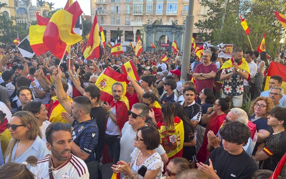 Kilkanaście tysięcy mieszkańców Ceuty protestowało przeciwko obecności imigrantów