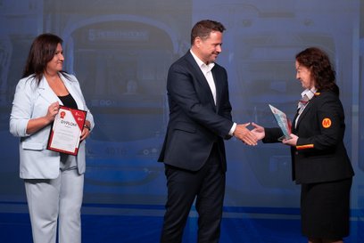 Osobowość WTP. Katarzyna-Strzegowska, Rafał Trzaskowski i Monika Matulka podczas odbierania nagrody