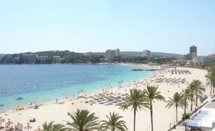 Zbiorowy gwałt na plaży w Hiszpanii