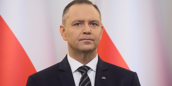Sondaż: Co drugi Polak chce, aby Karol Nawrocki dokonał zaprzysiężenia sędziów TK