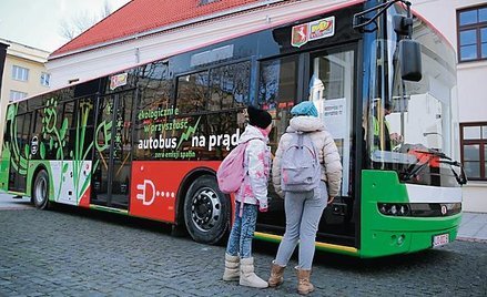 Władze miasta będą nadal rozwijać „zieloną komunikację”