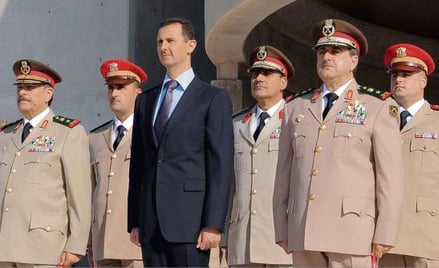 Prezydent Syrii Baszar al-Asad stał się zakładnikiem i marionetką wojskowych.
