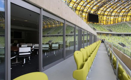 Na polskich stadionach obowiązuje zakaz spożywania alkoholu powyżej 3,5 procent. Jak się okazuje, ni