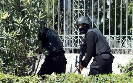 Miejsce: Tunis (Tunezja), Zabici: 19, Atak na muzeum w Tunisie stłumiony przez antyterrorystów.