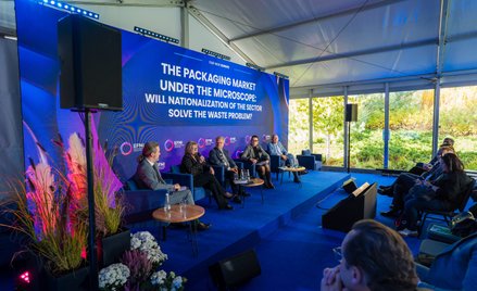 Uczestnicy debaty „Rynek opakowań pod lupą: czy nacjonalizacja sektora rozwiąże problem odpadów?”