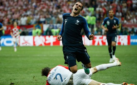 Wcześniej, jeszcze na boisku, przy stanie 2:4, niekorzystny wynik chciał odreagować Šime Vrsaljko, w