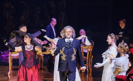 Dyrektor Krzysztof Głuchowski w jako Senator w „Dziadach” w reżyserii Mai Kleczewskiej